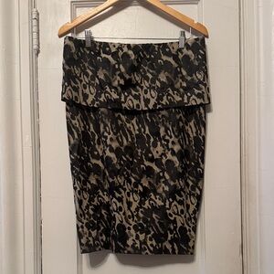 Donna Karan Black and Tan Animal Print Pencil Skirt